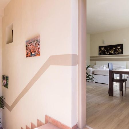 Center Rooms 皮亚琴察 外观 照片